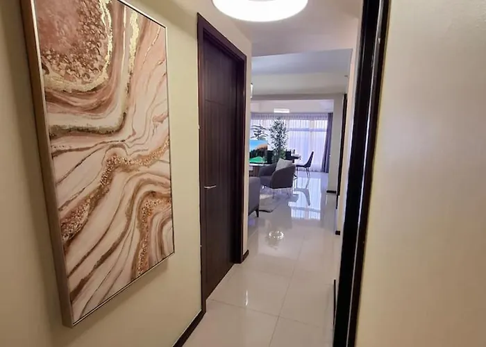2br Wide -93sqm -pet -freeparking -picc,moa,wtc,ccp,airport * Manila