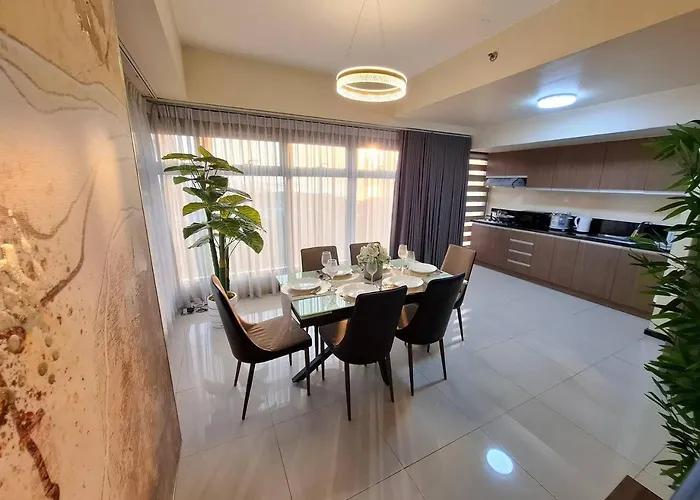 2br Wide -93sqm -pet -freeparking -picc,moa,wtc,ccp,airport * Manila