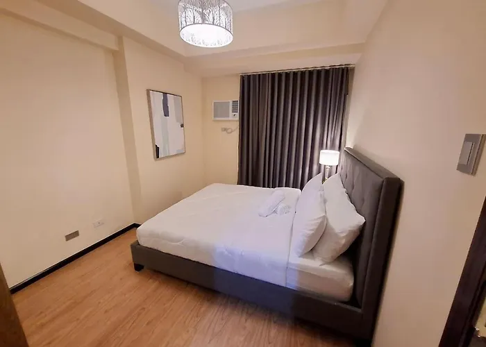 2br Wide -93sqm -pet -freeparking -picc,moa,wtc,ccp,airport * Manila