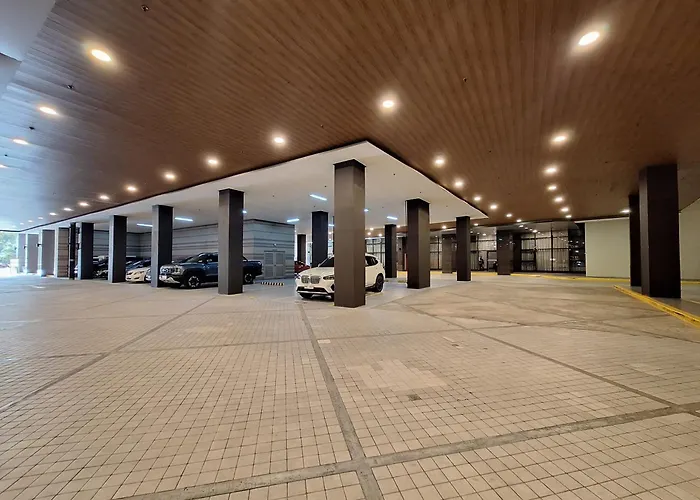 2br Wide -93sqm -pet -freeparking -picc,moa,wtc,ccp,airport Apartamento *